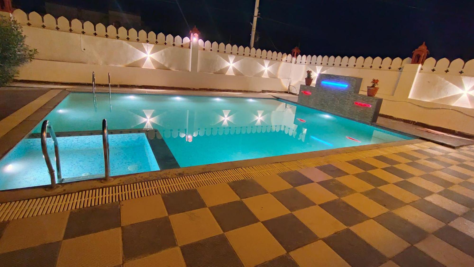 Hotel Grand Vijay พุชการ์ ภายนอก รูปภาพ